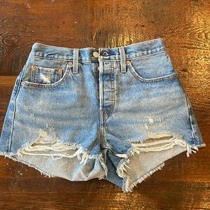 Levi’s 501 denim short size 27 brand new with tags
